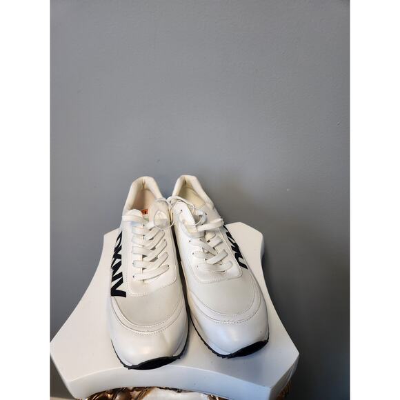 NWOT DKNY Athletic Sneakers White Size 11 - Picture 1 of 7